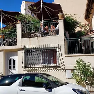 Crew Lighthouse Hostel Antibes